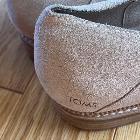 Toms Suede Loafers in Light Beige - Picture 3 of 7